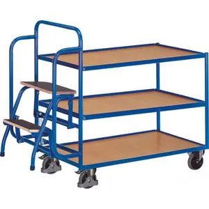 VARIOfit Kommissionierwagen sw-600.615 - Praktischer Kommissionierwagen mit 3 Etagen und einer Tragkraft von 250 kg. Ideal für effizientes Arbeiten in Lager und Betrieb, ausgestattet mit Trittstufen und robustem Design.