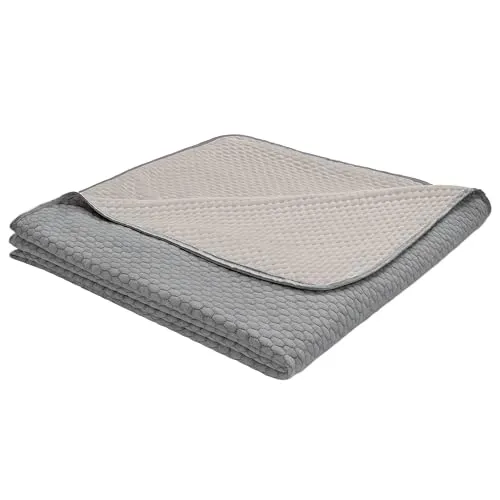 IBENA Kühlende Sommerdecke in Grau/Beige - Bettdecken mit innovativer Kühlwirkung für erholsame Nächte, ideal für warme Sommernächte und gemütliche Schlafumgebungen.