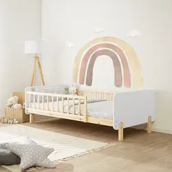 Homestyle4u Kinderbett 90x200 mit Rausfallschutz - Stilvolles Kinderbett aus massivem Kiefernholz, inklusive Lattenrost und Matratze. Mit Rausfallschutz für zusätzliche Sicherheit und abgerundeten Kanten – ideal für einen komfortablen Schlafplatz!