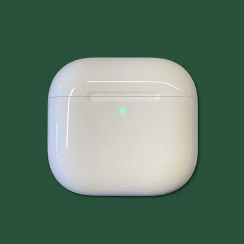 Apple AirPods 4 - Kabellose Bluetooth Kopfhörer mit aktiver Geräuschunterdrückung, 30 Stunden Akkulaufzeit und IP54-Zertifizierung für optimalen Komfort unterwegs