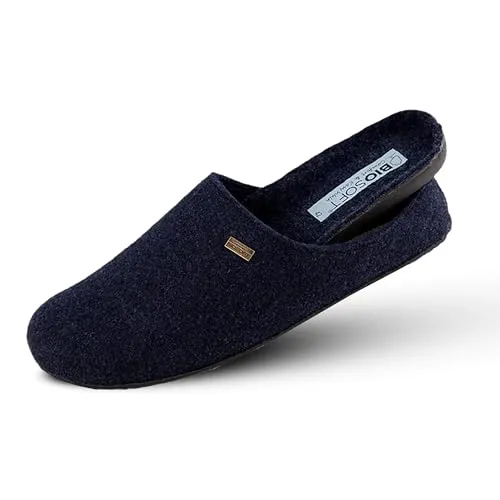 Biosoft Filz Hausschuhe Herren 45 Mister Cosy dunkel blau | Rutschfeste Pantoffeln mit Fußbett - Hochwertige Hausschuhe aus robustem Wollfilz-Mischgewebe, ideal für gemütliche Stunden. Mit rutschfester Gummisohle und komfortabler Einlage für perfekten Halt und Tragekomfort zuhause.