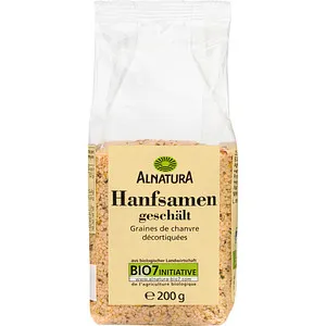 Alnatura Bio Hanfsamen geschält 200g - Nüsse, Kerne & Samen - Ballaststoff- und eiweißreiche geschälte Bio-Hanfsamen, ideal für Müslis, Salate und Suppen, mit nussigem Geschmack.