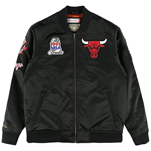 Mitchell & Ness M&N Satin Bomber Jacke - FLIGHT Chicago Bulls schwarz - L - Funktionsjacken, Teil der NBA Hardwood Classics Collection mit stylischem Design und hochwertiger Satin-Qualität für Fans.