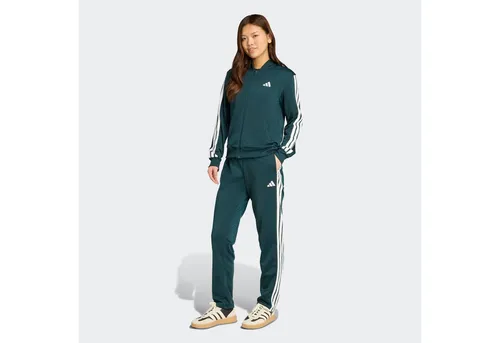 adidas Damen ESSENTIALS 3-STRIPES TRACKSUIT - Aurora Ivy, XS - Trainingsbekleidung mit regulärem Schnitt, aus 100 % recyceltem Polyester, ideal für Komfort und Stil beim Training.