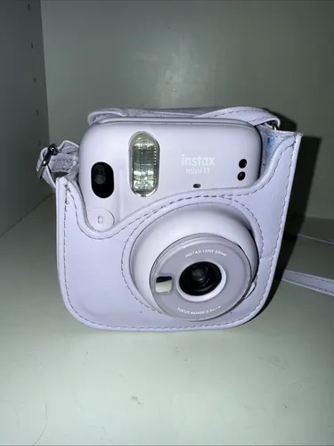 FUJIFILM Instax Mini 11 Purple - Sofortbildkamera - Sofortbildkamera für kreative Fotografie, mit automatischer Belichtung und kompaktem Design für unvergessliche Momente.