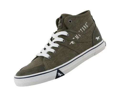 Mustang Herren High Top Sneaker Khaki - Stylische Herren High Top Sneaker aus robustem Canvas für vielseitige Freizeitlooks. Mit modischem Schriftzug und heller Schnürung, ideal für den lässigen oder eleganten Auftritt.