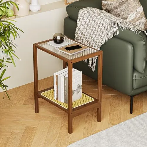 Bamworld Rattan Beistelltisch Wohnzimmer Glasstop Nachttisch Boho Beistelltisch 2-stöckig mit Stauraum Mid Century Moderner Nachttisch für kleine Räume schmaler Couchtisch Bambus
