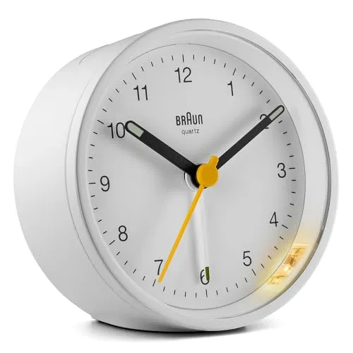 Braun BC12W Klassischer Wecker mit Schlummerfunktion  - Wecker mit Crescendo-Alarm und ruhigem Quarzuhrwerk für einen erholsamen Schlaf. Die integrierte Lichtfunktion und beleuchtete Zeiger sorgen für optimale Ablesbarkeit.