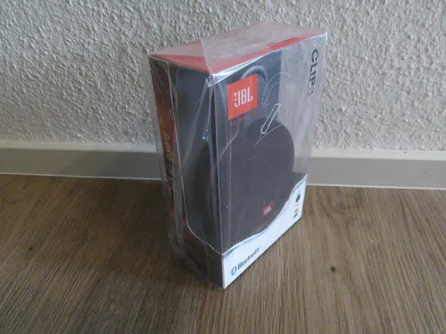 JBL Clip 3 Bluetooth Lautsprecher - Schwarz - Tragbare Bluetooth-Lautsprecher mit IPX7 Wasserschutz, ideal für Outdoor-Aktivitäten und bis zu 10 Stunden kabelloses Musik-Streaming.