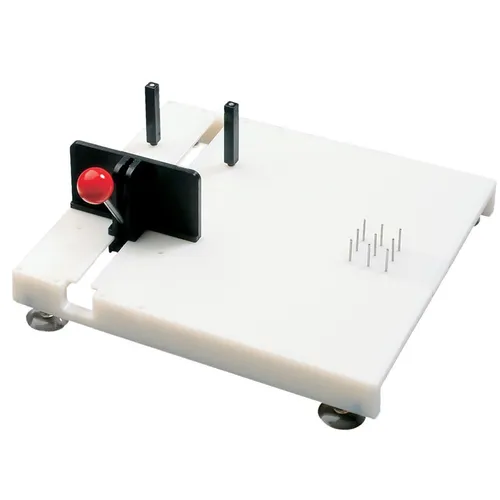 Etac Fixierbrett und Schneidebrett Fix - Schneidbrett und Fixierbrett in einem, rutschfeste Unterlage für sicheres Schneiden, ideal für einfache Handhabung in der Küche.