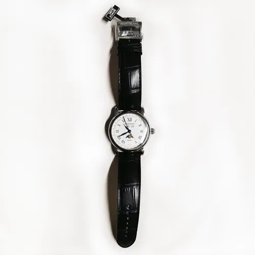 MONTBLANC Automatikuhr »MONTBLANC STAR QUANTIÈME COMPLET - Hochwertige Herrenuhr mit Edelstahlgehäuse und Alligator-Lederarmband, Mondphasenanzeige und Swiss Made Qualität - perfektes Accessoire für stilvolle Anlässe.