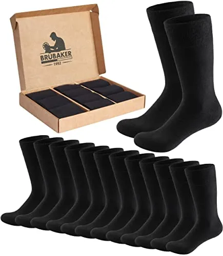 BRUBAKER 10 Paar Herrensocken Schwarz - Komfortable Baumwollsocken für Business und Freizeit - Diese hochwertigen Herrensocken aus einem Baumwollmix bieten optimalen Tragekomfort und Atmungsaktivität. Mit einem druckfreien Komfortbund bleiben sie den ganzen Tag angenehm zu tragen. In eleganter Geschenkbox – ideal zum Verschenken!