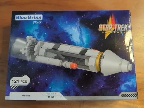 BlueBrixx Pro - Star Trek Phoenix - Sci-Fi Raumschiff-Modellbausatz für Erwachsene und Kinder, Klemmbausteine-Set aus 121 Teilen, Offizielle Lizenz, Science-Fiction Geschenk, 104961