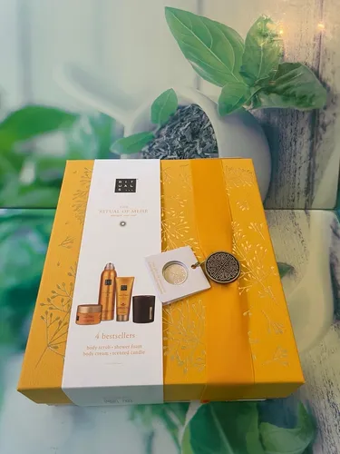 RITUALS The Ritual of Mehr Geschenkset – Energie & Pflege für Damen und Unisex - Geschenkkorb mit 4 Bestseller-Produkten für die tägliche Pflege. Genießen Sie eine erfrischende Duftkomposition und hydratisierende Formulierungen für normale Haut.