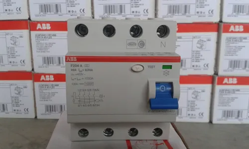 Abb F204A-40 - 4-poliger Fi-Schutzschalter 40A 30mA, sicherer Personenschutz und pulsstromsensitiv
