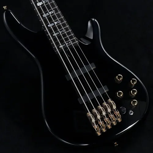 Yamaha BBNE2 Nathan East 5-String Bass - Schwarz mit Hartschale - Bassgitarre mit 24 Bünden und solidem Ahornkorpus, ideal für professionelle Musiker, inkl. Hartschale für sicheren Transport