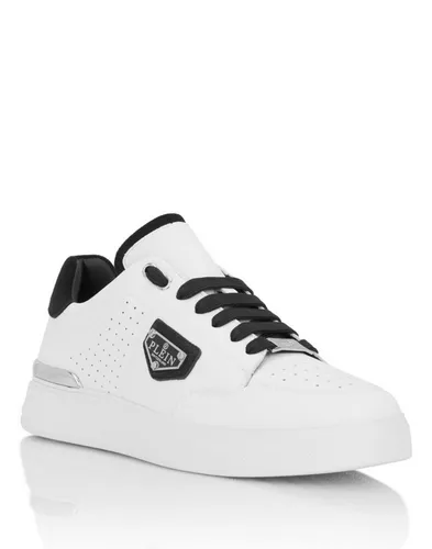PHILIPP PLEIN Lo-Top Turnschuhe - Elegante Lo-Top-Sneakers mit gepolsterter Innensohle für ganztägigen Komfort. Ideal für stilvolle Outfits, vereinen sie Leistung und Design in perfekter Harmonie.