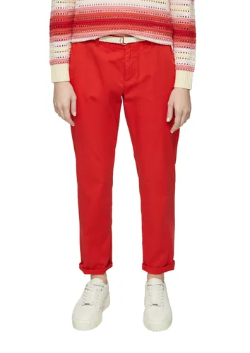 s.Oliver Chinohose (Set, 2-tlg) mit Gürtel in RED - Stretchhosen für Damen, atmungsaktiv und elastisch, inklusive Gürtel für einen perfekten Sitz und lässigen Look.