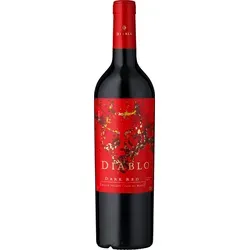 Concha y Toro »Diablo« Dark Red – Fruchtiger Rotwein - Entdecke den fruchtbetonten »Diablo« Dark Red aus Chile. Mit Aromen von dunklen Früchten und feinen Noten von Schokolade, perfekt zu würzigen Gerichten oder zum Entspannen.