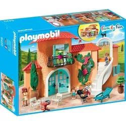 PLAYMOBIL Family Fun 9420 - Sonnige Ferienvilla für Kinder ab 4 Jahren, fantasievoller Spielspaß mit Figuren und Zubehör