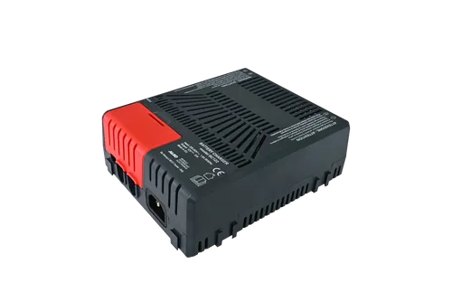 AL-KO BC122 12 Volt 22A Batterie Ladegerät - Ladegeräte für LiFePO4, AGM und Blei-Gel Batterien, lüfterlos für geräuschlosen Betrieb und mit umfassendem Schutz für maximale Sicherheit.