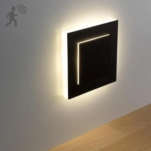 LongLife LED Treppenleuchten mit Bewegungsmelder - eckig schwarz 1,5W - Lampen mit vielseitigen Lichtaustritten und intelligentem Bewegungsmelder für energieeffiziente Beleuchtung und erhöhte Sicherheit in Treppen und Fluren.