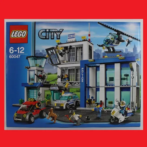 LEGO 60047 City Ausbruch aus der Polizeistation - Spannendes Spielset - LEGO Set 60047 aus der CITY Reihe, ideal für kreative Abenteuer mit Polizei und Verbrechern, fördert das Rollenspiel und die Fantasie.