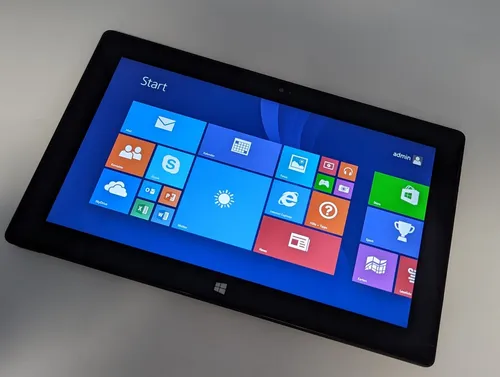 Microsoft Surface RT Tablet-PC 32/2GB 10,6" Convertible Windows 8.1 Schwarz 1516