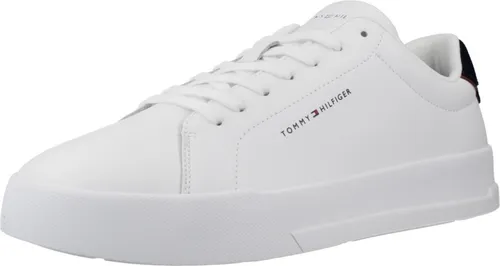 Tommy Hilfiger Herren Court Sneaker Detail Essential aus Leder, Weiß (White/Desert Sky), 44 - Herren-Sneaker aus hochwertigem Leder mit kontrastierendem Fersen-Einsatz und ikonischem Tommy Hilfiger-Logo für einen sportlichen Look.