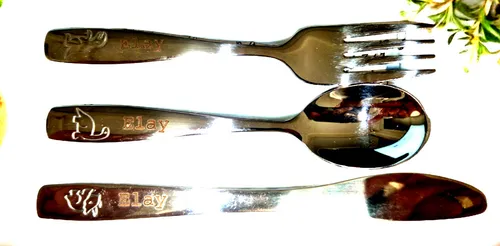 Drei Teiliges Edelstahl Kinderbesteck mit Gravur*Messer*Gabel*Löffel Motiv Dino