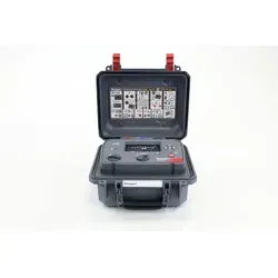Megger MIT515/2 5 kV Isolationesmessgerät - Sonstige Elektroinstallationsartikel mit robustem Design, hohem Sicherheitsstandard und intuitivem Farbdisplay für präzise Messungen in extremen Umgebungen.