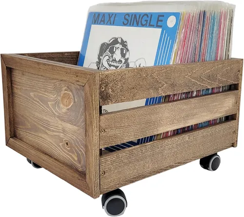 Holzkiste auf Rollen, Schallplatten