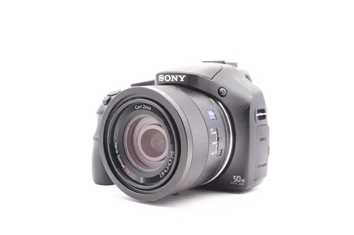 Sony Bridgekamera DSC-HX400V mit 50x Zoom - Spiegelreflex- & Systemkamera mit beeindruckendem 50x optischen Zoom und 20,4 MP Auflösung, ideal für kreative Fotografie und vielseitige Einsatzmöglichkeiten.