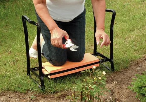 Floraworld Knie- und Sitzbank 60 x 28 x 47 cm classic - Praktische Kniekissenbank für Gartenarbeit, bietet Komfort beim Sitzen und Knien und schont die Gelenke.
