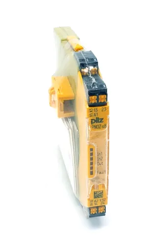 Pilz 751108, PNOZ s8 C, Sicherheitsschaltgerät, 24VDC 2 n/o