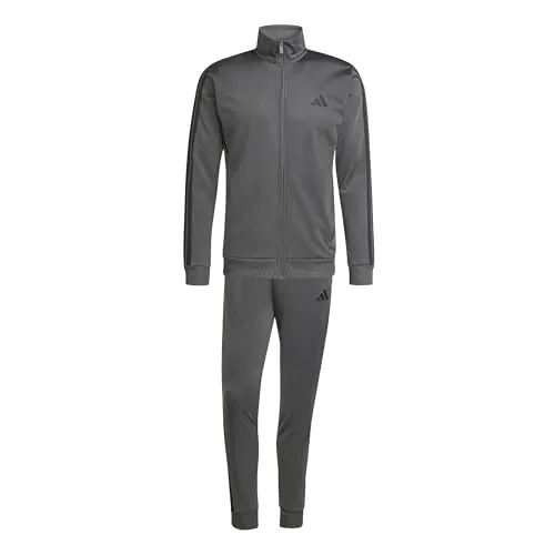 adidas 3S TR TT TS Trainingsanzug M - stylish und bequem - Zweiteiliger adidas Trainingsanzug für Laufen und Freizeit. Hergestellt aus 100 % recycelten Materialien, bietet er Komfort und individuelle Passform durch den Kordelzug am Bund. Ideal für aktive Tage!