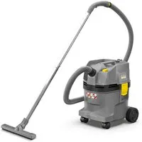 Kärcher Professional ProNT 600 L - Kompakter Nass-/Trockensauger - Nass-/Trockensauger für Profis mit halbautomatischer Filterabreinigung und Gerätesteckdose für Elektrowerkzeuge. Ideal für Werkstatt und Baustelle, leicht und handlich.