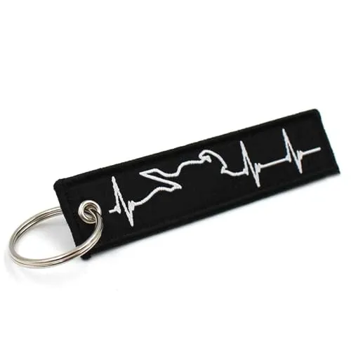 VmG-Store MADE IN Jet Tag Schlüsselanhänger Länderfahnen robustes festes Material umkettelt mit stilvollen Länder Fahnen S148 (Herzschlag)