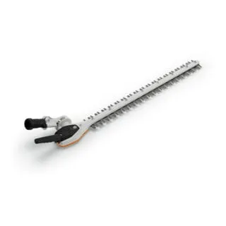 STIHL Benzin-Heckenschneider HL 94 C-E - Heckenschneider für professionelle Arbeiten, 2-MIX-Motor mit ECOSPEED für leise Einsätze und 145° schwenkbarer Messerbalken für optimale Flexibilität.
