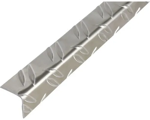 Aluminium Winkelprofil 41,2 mm x 41,2 mm x 2.000 mm - Robustes und leichtes L-förmiges Aluminiumprofil, ideal für stabile Verbindungen und Befestigungen in Konstruktionen. Vielseitig einsetzbar und leicht zuschneidbar für individuelle Projekte.
