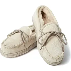 Hausschuhe Lammfell Typ "Elba", beige, Größe 35 - Bequeme Lammfellhausschuhe Typ 'Elba' in beige, ideal für entspannte Stunden zu Hause. Die rutschfeste Sohle sorgt für Sicherheit, während das hochwertige Material für ein angenehmes Tragegefühl sorgt.