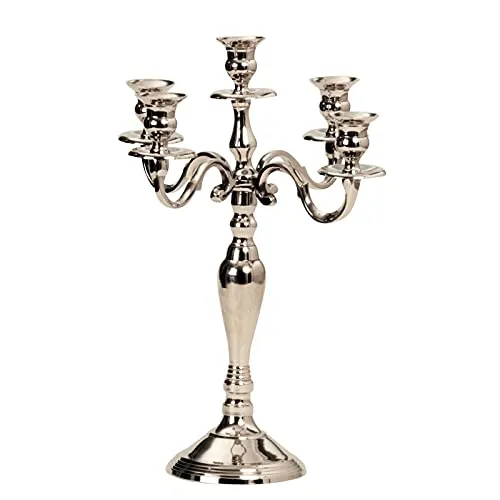 Geschenkestadl 5-armiger Kerzenständer in Silber - Eleganter Kerzenleuchter aus robustem Material, ideal für Hochzeiten und festliche Anlässe. Die filigranen Details und das zeitlose Design schaffen eine warme, einladende Atmosphäre.