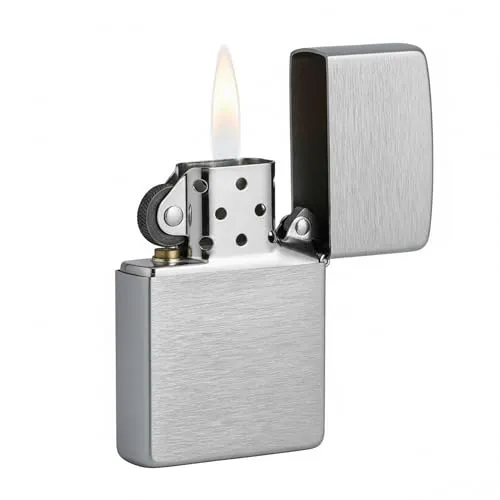 ZIPPO Gebürstetes Chrom 60000804 Feuerzeug - Hochwertiges nachfüllbares Sturmfeuerzeug aus gebürstetem Chrom, winddicht und perfekt für alle Wetterbedingungen. Ein amerikanischer Klassiker seit 1933, ideal für Sammler und den täglichen Gebrauch.
