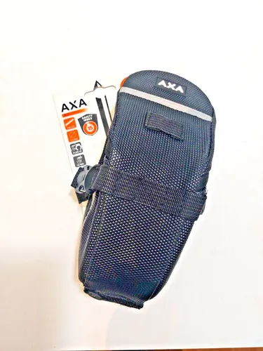 AXA RLC 140 Kette für Defender Solid SET mit Satteltasche - Fahrradschloss aus langlebigem, wetterbeständigem Stahl-Kunststoff-Material, 140 cm lang und mit Sicherheitsstufe 15 für optimalen Schutz.
