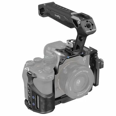 SmallRig 3708 Rhinoceros Basic Cage Kit für Sony Alpha 7R V/IV/7S III - Video Zubehör für Sony Alpha 7R V/IV/7S III, bietet optimalen Schutz und vielseitige Montagemöglichkeiten für kreative Videoprojekte.