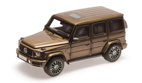 Minichamps 1:18 MERCEDES-BENZ G-CLASS (W 463) - 2020 - BROWN METALLIC - Modellbau, Spur 1:18, detailgetreue Nachbildung des ikonischen Geländewagens in edlem braun metallic.