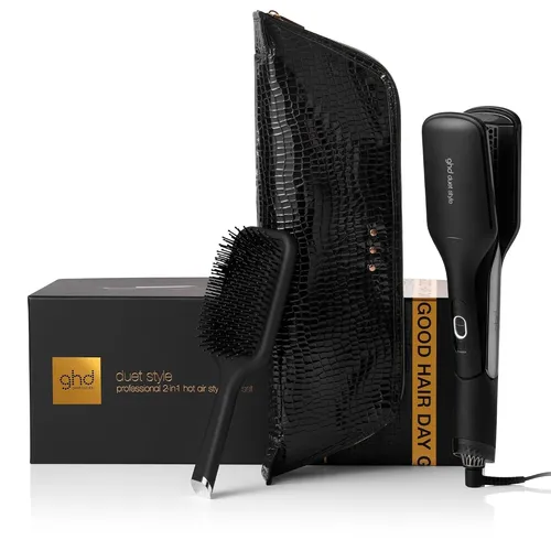 ghd duet style Geschenkset - 2-in-1 Hot Air Styler - Glätteisen Geschenkset mit ghd duet style 2-in-1 Hot Air Styler, der Haar von nass zu gestylt verwandelt, ohne Hitzeschäden. Inklusive Paddle Brush und Hitzeschutz-Tasche für luxuriöse Ergebnisse.