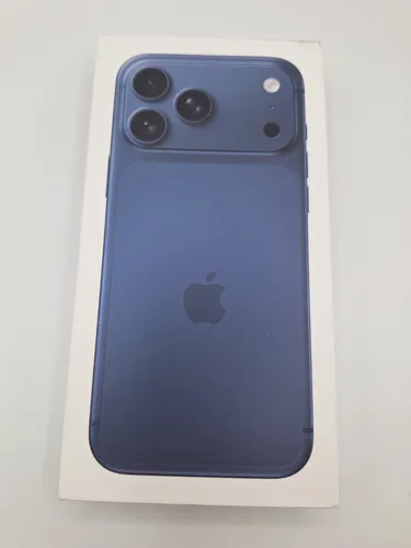 Apple iPhone 17 Pro Max Smartphone - Handys ohne Vertrag, 6,9 Zoll OLED Display, 48 MP Kamera, IP68 wasserdicht und beeindruckende 256 GB Speicherplatz für alle deine Bedürfnisse.