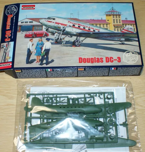 Douglas DC-3 (Trans World Airline) von Roden 1/144
