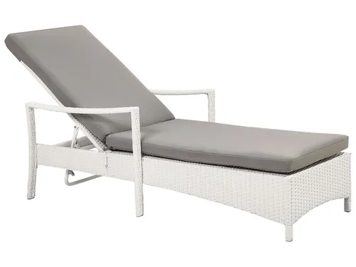 BELIANI Gartenliege weiß/grau Rattan - Verstellbare Rückenlehne für maximalen Komfort - Gartenliege mit elegantem Design und verstellbarer Rückenlehne in 6 Positionen. Ideal für den Außenbereich, pflegeleicht und UV-beständig, sorgt sie für entspannte Stunden im Garten.